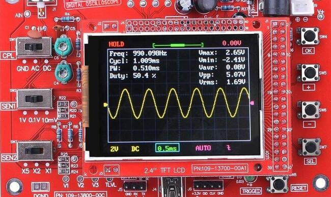 elektronik z uprawnieniami elektryka