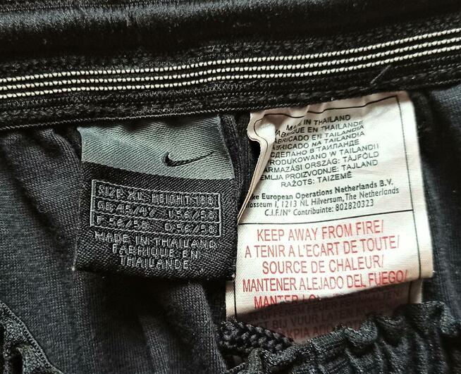 Komplet sportowy NIKE