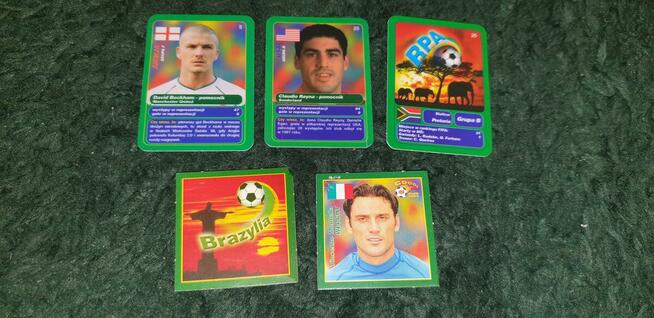 Karty i naklejki z piłkarzami