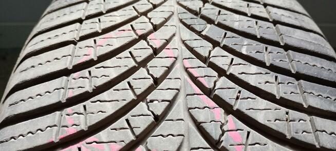 Komplet opon Goodyear 225/45R18 95W