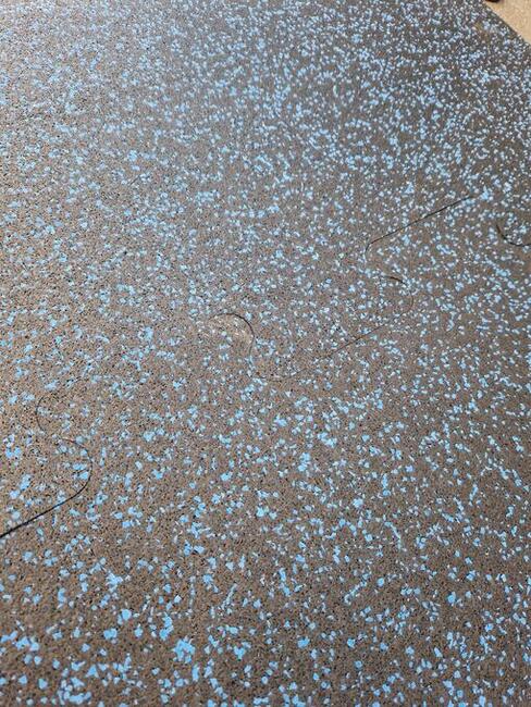 Płyta puzzel fitnes silownia 1cm nakrapiana