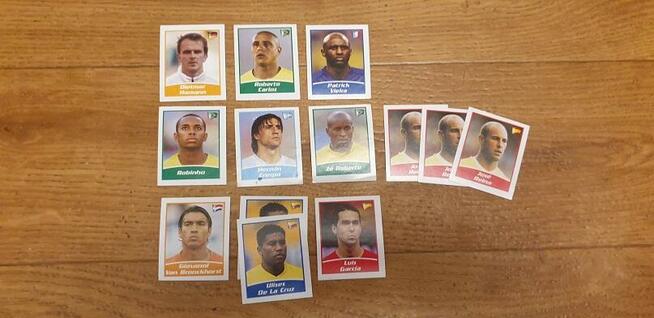 Karty i naklejki z piłkarzami