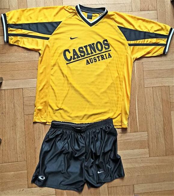 Bluza sportowa i spodenki NIKE