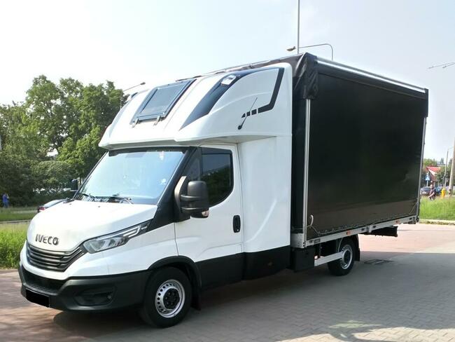 Usługi transportowe/przeprowadzki krajowe i międzynarodowe