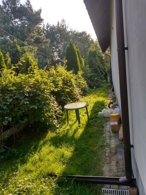 Wolnostojący dom pod Warszawą z lokalem usługowym