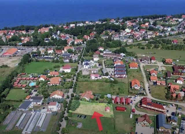 Działka budowlana z domkiem 700 m od plaży