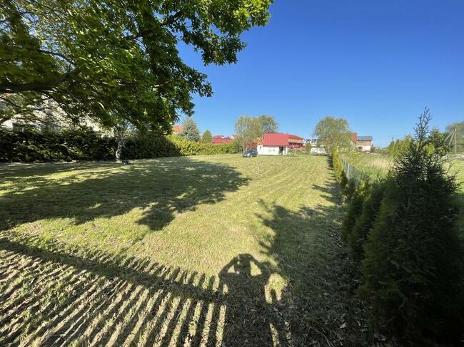 Działka budowlana z domkiem 700 m od plaży