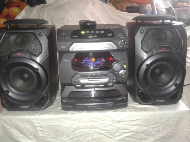 wieża PANASONIC 2x100w 5xCD komplet z pilotem