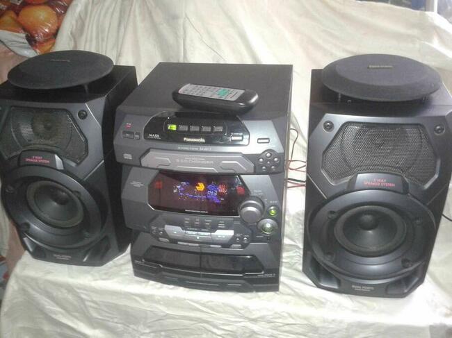 wieża PANASONIC 2x100w 5xCD komplet z pilotem