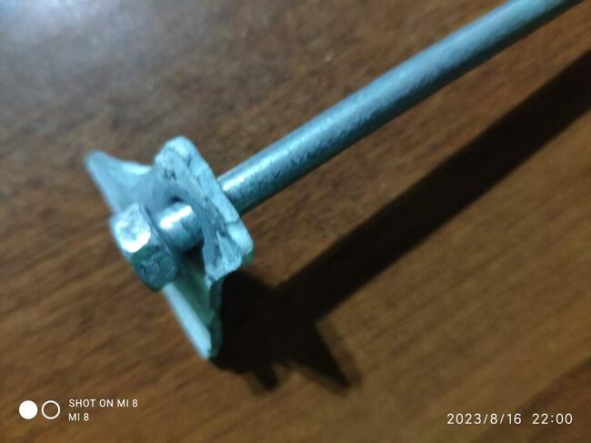 Śruby, szpilki, pralka Miele, bęben, krzyżak