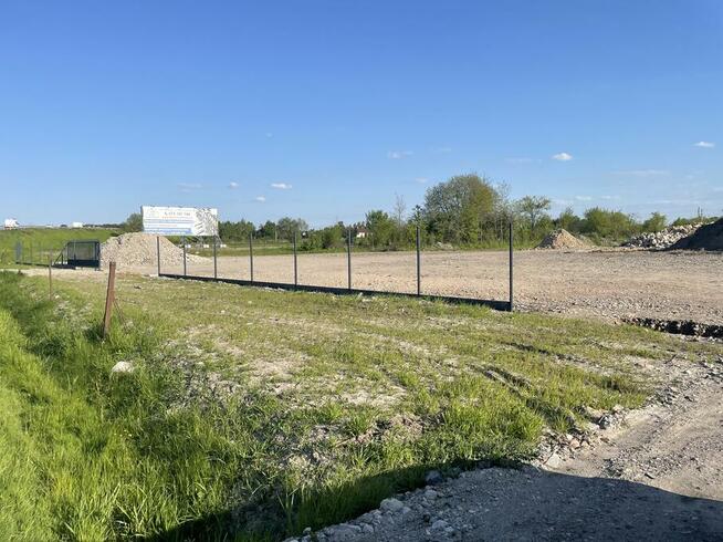 WYNAJME DZIAŁKE 8000 M2 KOMIS /SKŁAD HANDLOWY / INNE