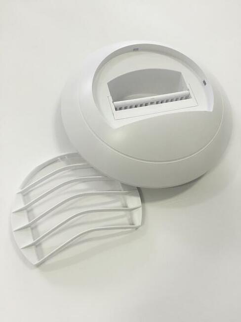 Kratka wentylacyjna ciśnieniowa ALIZE AUTO z króćcem