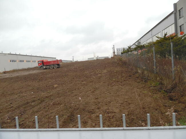 SPRZEDAM HALĘ WRAZ Z TERENEM INWESTYCYJNYM