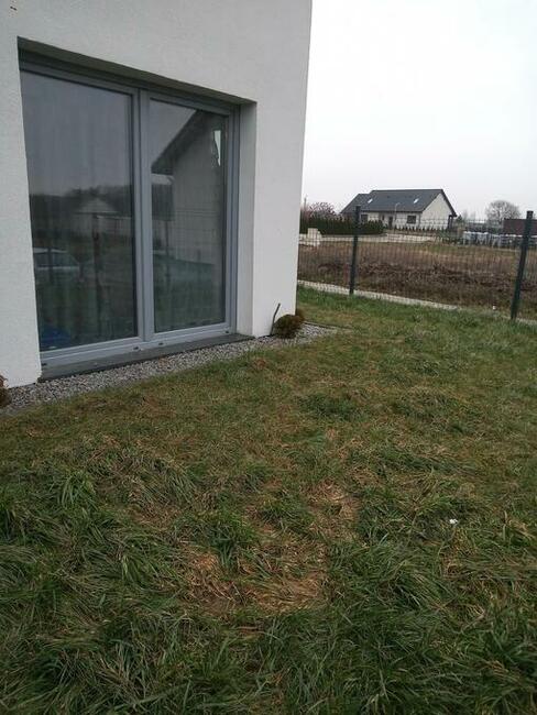 NAROŻNY SEGMENT Pompa ciepła GOTOWY