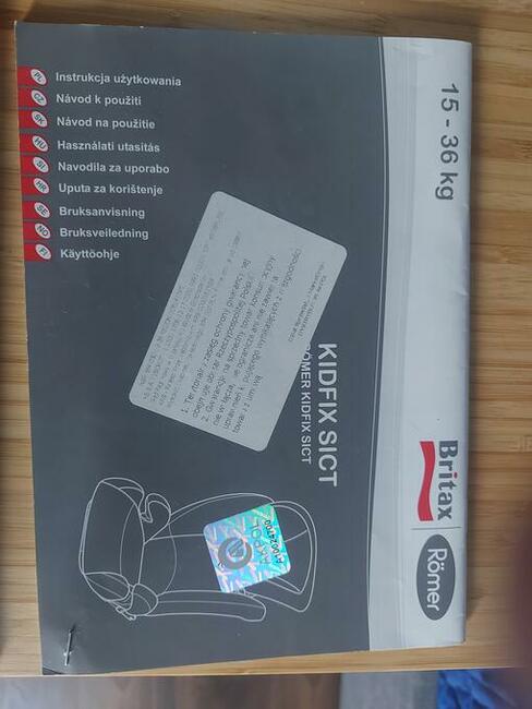 Fotelik Romer kidfix sict + fotelik Fisher Price gratis