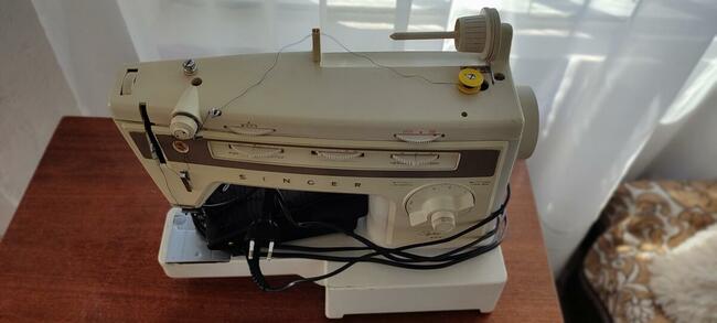 Maszyna do szycia wieloczynnościowa Łucznik 877 sprawna jak