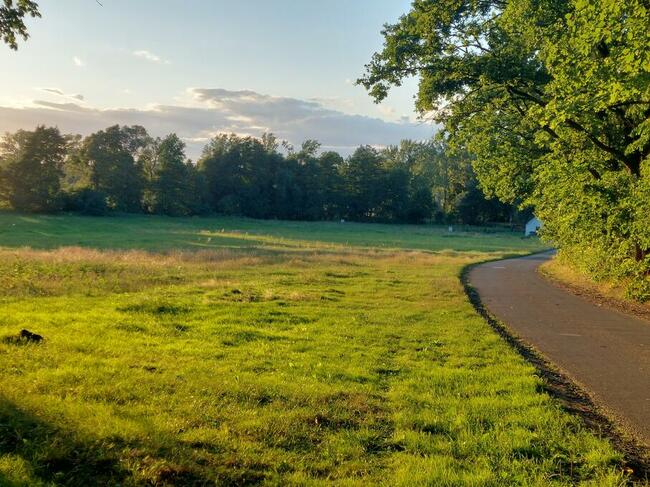 Działka budowlana z możliwością budowy domu dwulokalowego
