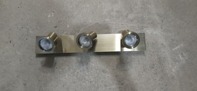 Oprawa oświetleniowa lampa led