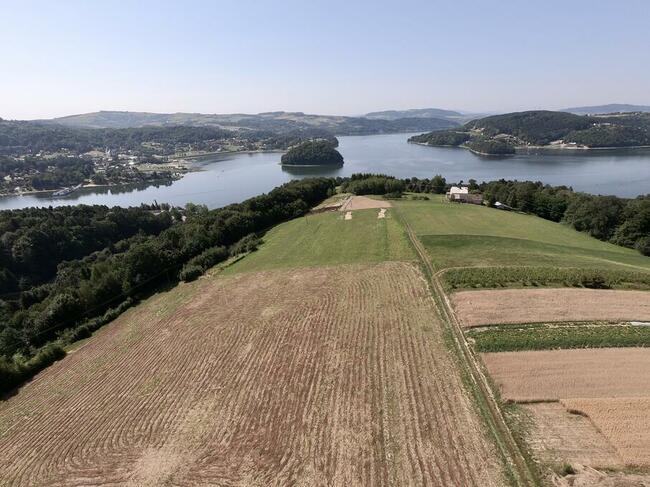 Wyjątkowa działka nad jeziorem Roznowskim