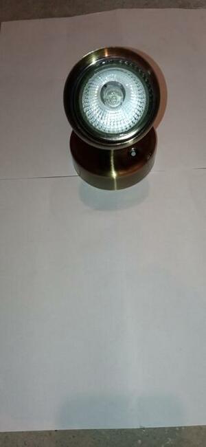 Oprawa oświetleniowa lampa led