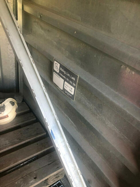 Kontener 9 DV, zamykane podwójne drzwi