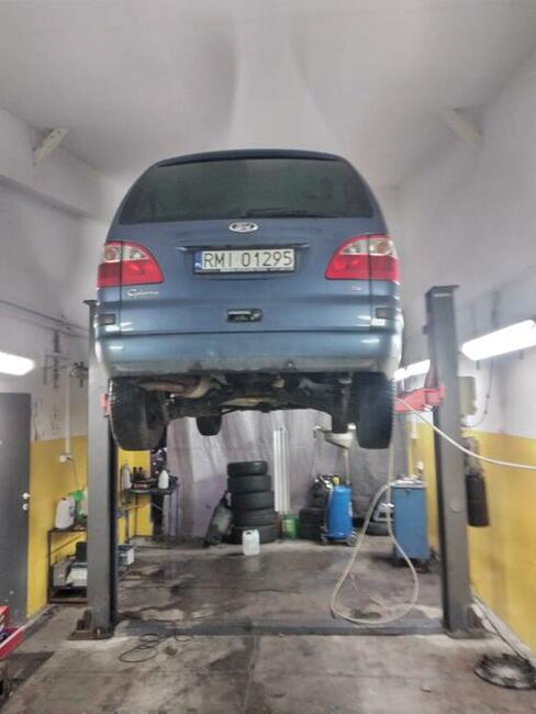 Konserwację podwozia mechanika pojazdowa