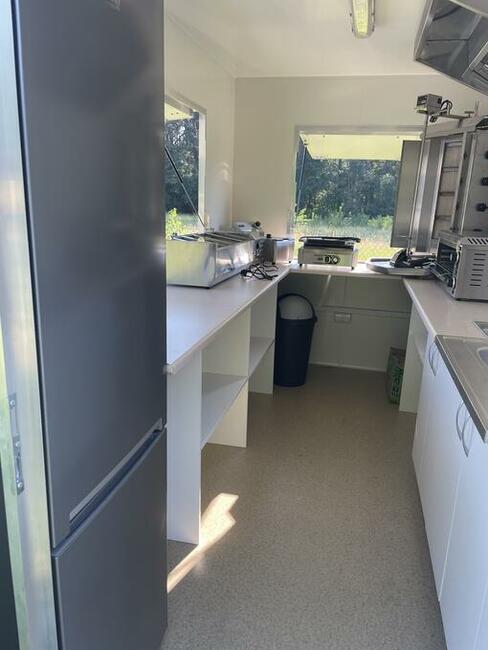 Przyczepa gastronomiczna pod kebab 3,5m wynajem