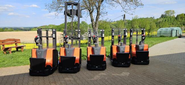 Używany paleciak elektryczny BT Toyota Staxio wózek widłowy