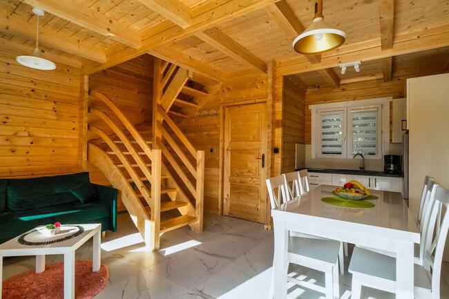 wakacje, wrzesień nad morzem domki z basenem