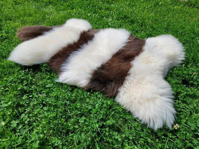 Skóra Owcza Dywanik Zebra Dywan Wełna Owcza Wzór Zebra