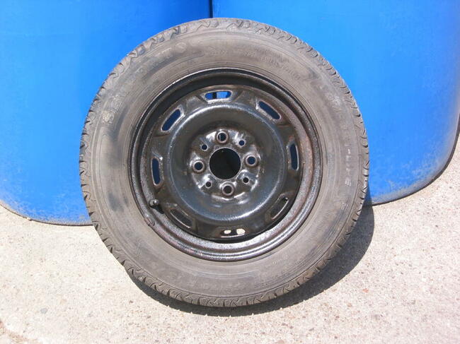 WROCLAW Fiat Uno: 2xKola z oponami letnimi marki Semperit