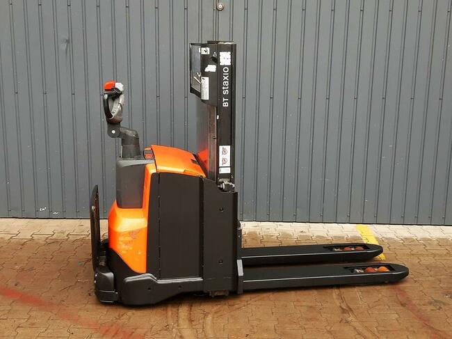 12szt Podest BT SWE 200 Staxio używane paleciaki elektryczne