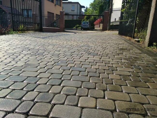 Usługi brukarskie UKŁADANIE KOSTKI BRUKOWEJ BRUK brukarstwo