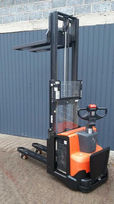 12szt Podest BT SWE 200 Staxio używane paleciaki elektryczne