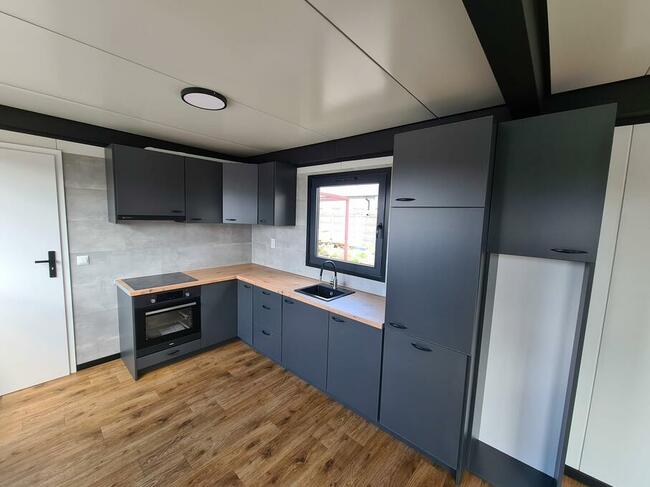 Dom modułowy z płyt warstwowych gotowy do odbioru