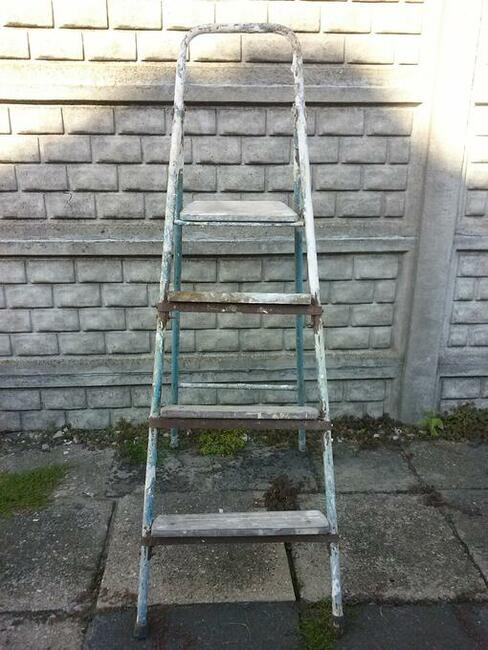 Metalowa drabinka, 30 zł.