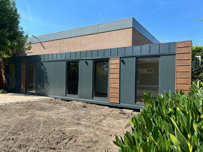 Dom modułowy z płyt warstwowych gotowy do odbioru