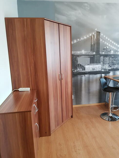 Kawalerka bezczynszowa.