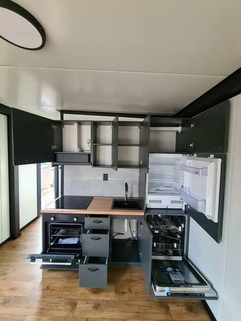 Dom modułowy z płyt warstwowych gotowy do odbioru