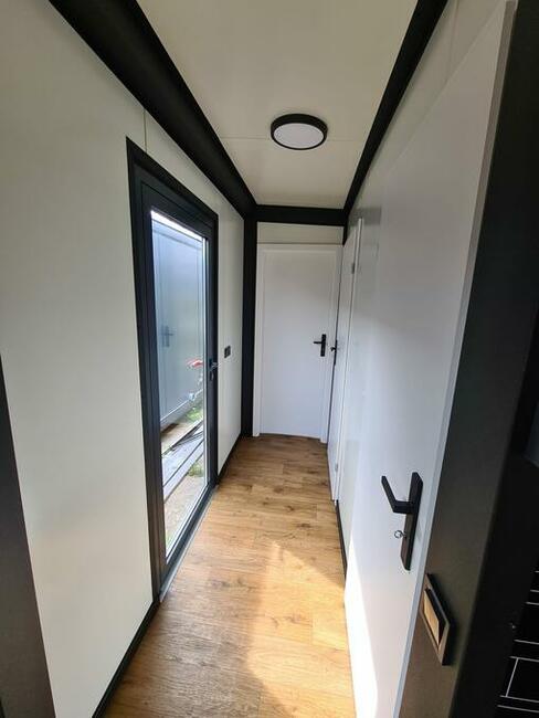 Dom modułowy z płyt warstwowych gotowy do odbioru