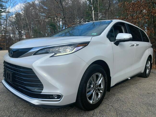 Toyota Sienna 2023 Limited 2,5L