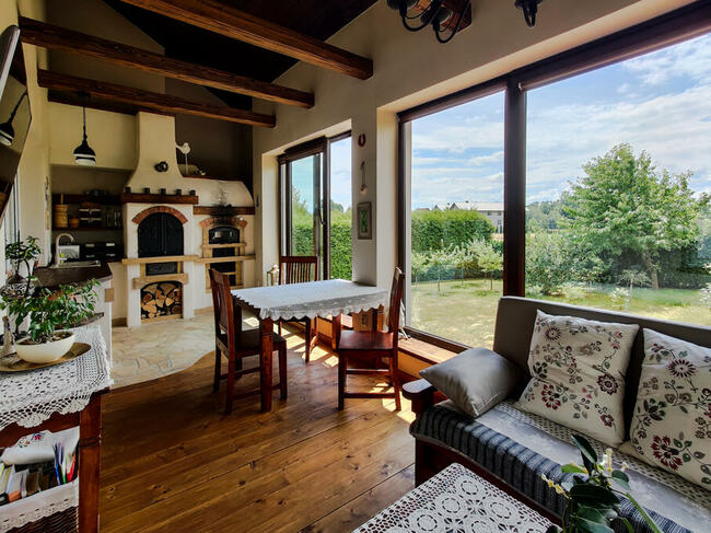 Sprzedam duży dom + halę pod Krakowem / Mogilany.