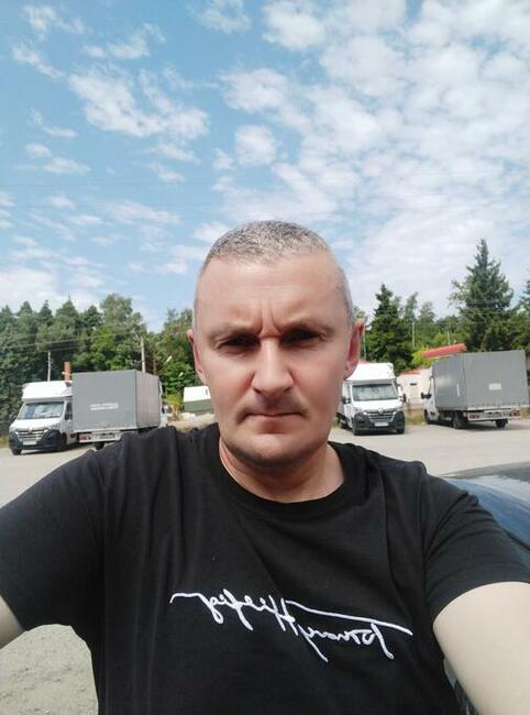 Mężczyzna szuka kobiety