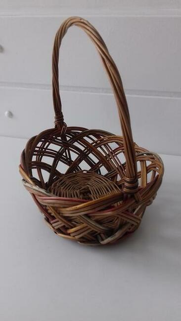 Koszyk wiklinowy barwiony, do sprzedania