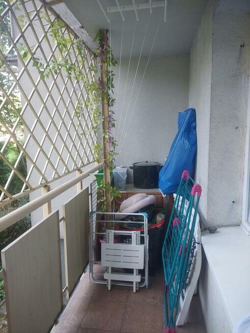 Zamienię na większe własnościowe 3 pokoje przy metrze Młynów