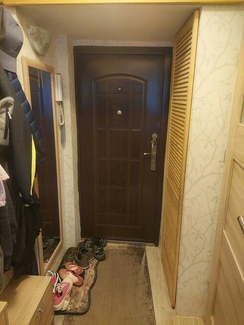 Zamienię na większe własnościowe 3 pokoje przy metrze Młynów