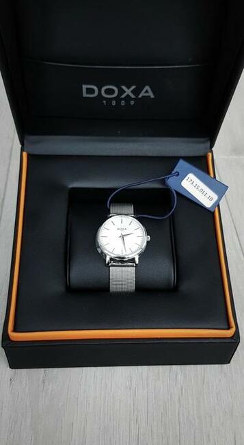 Zegarek DOXA na stalowej bransolecie
