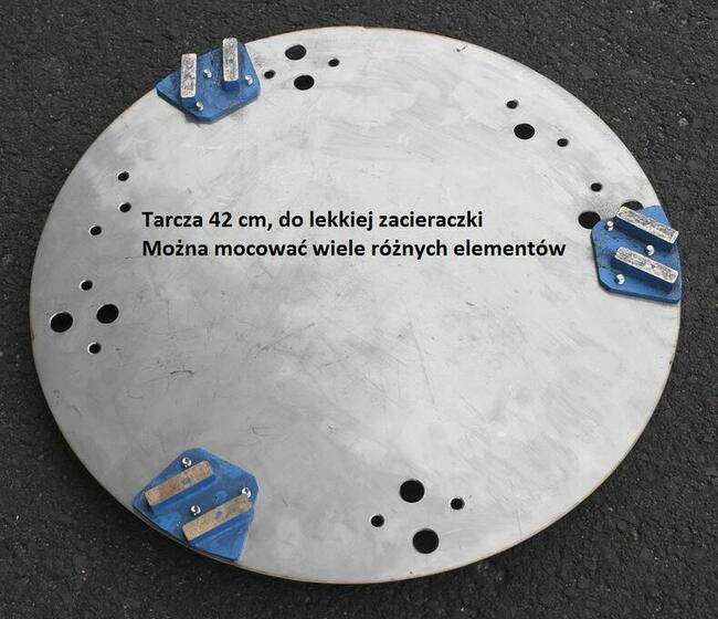 Zacieraczka lekka - tarcza uniwersalna mocowania elementów