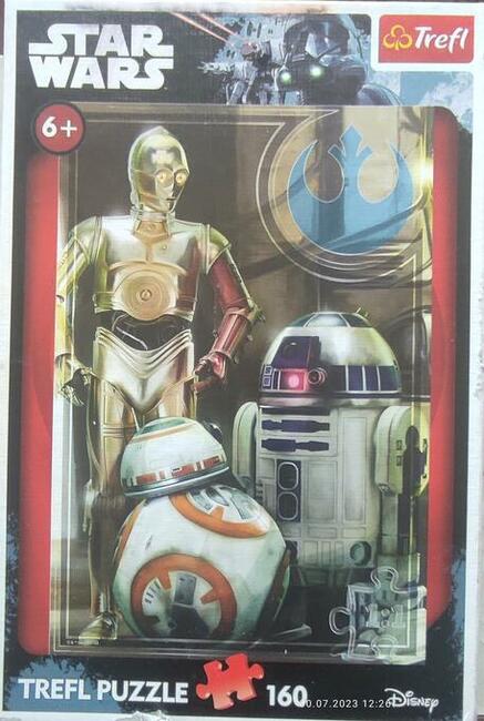 Wyprzedaż kaset i płyt z muzyką, z filmem plus inne