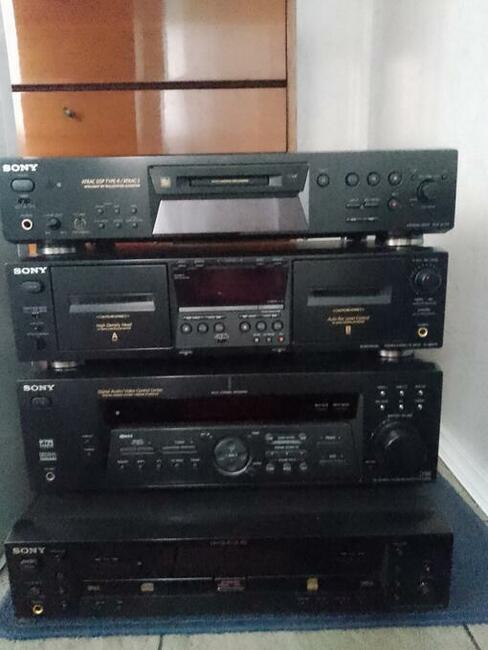 Sprzedam wieżę muzyczną Sony